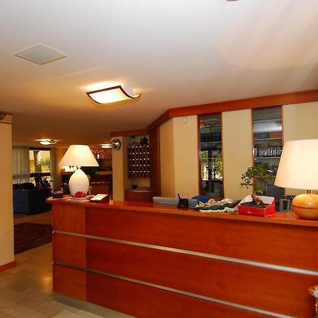 Hotel Ambasciata Cesenatico Zewnętrze zdjęcie