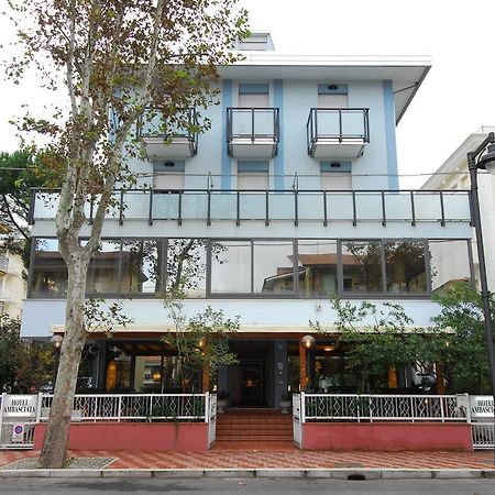 Hotel Ambasciata Cesenatico Zewnętrze zdjęcie