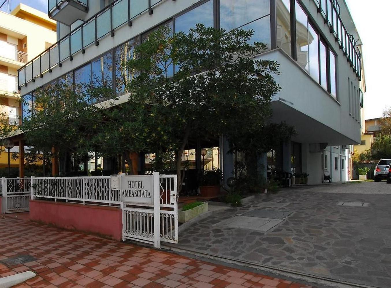 Hotel Ambasciata Cesenatico Zewnętrze zdjęcie
