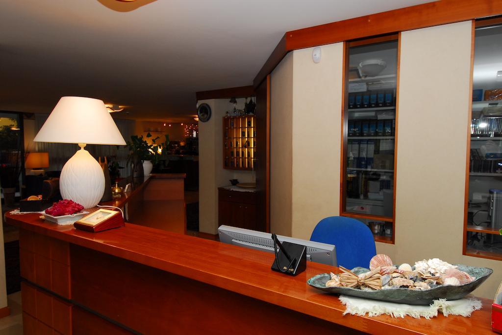 Hotel Ambasciata Cesenatico Zewnętrze zdjęcie