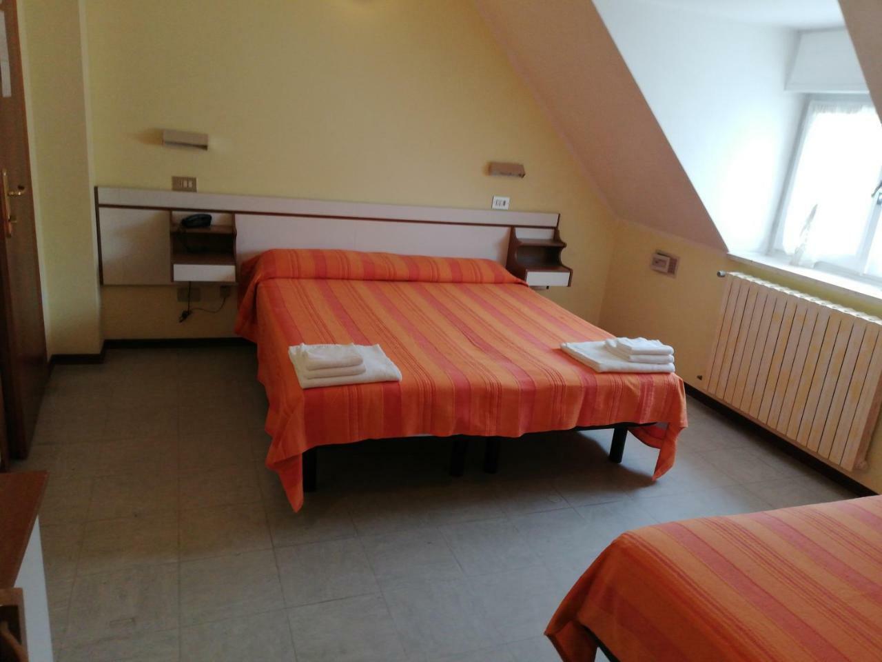 Hotel Ambasciata Cesenatico Zewnętrze zdjęcie